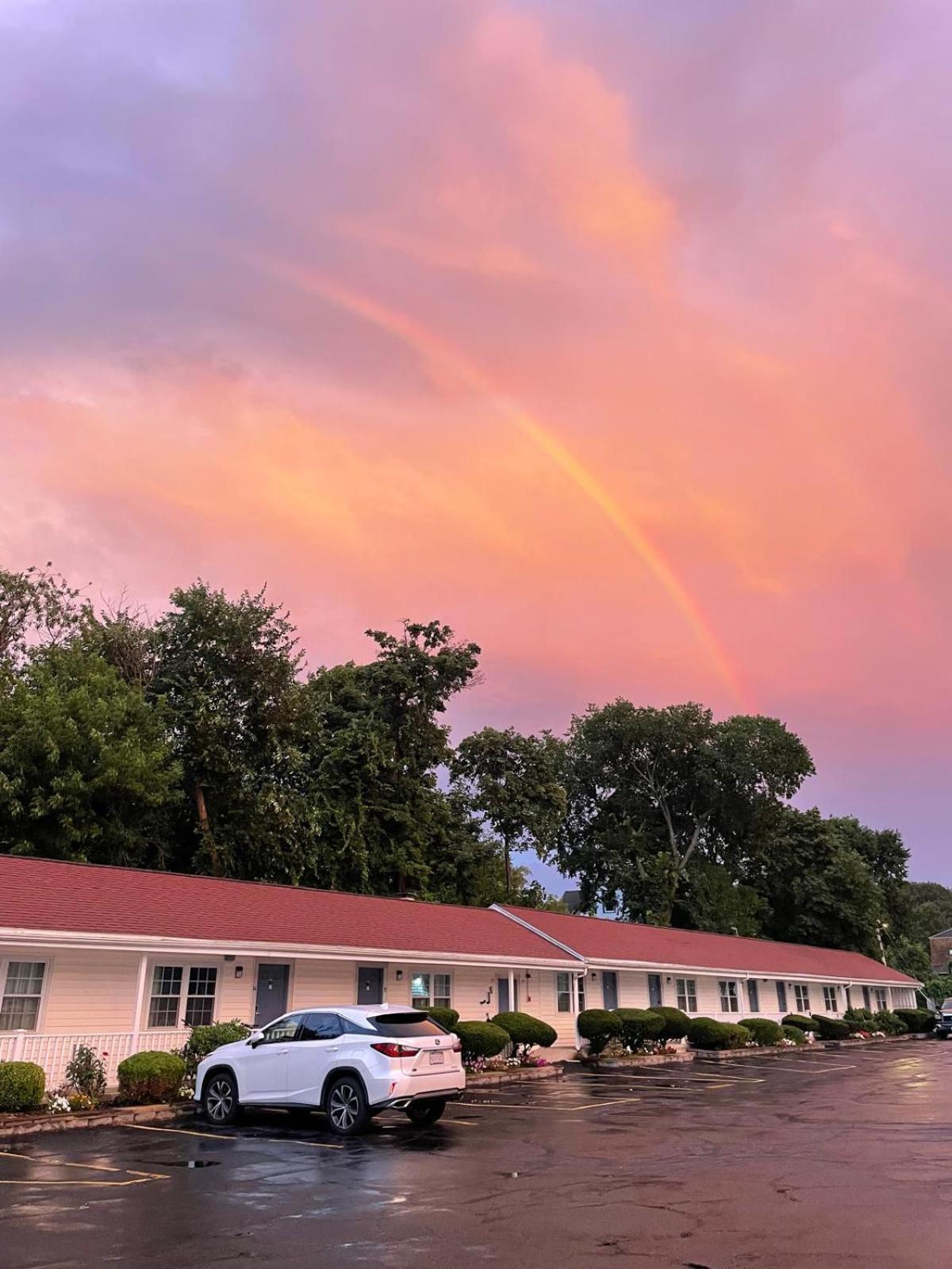 Chisholm'S Motor Inn ソーガス エクステリア 写真
