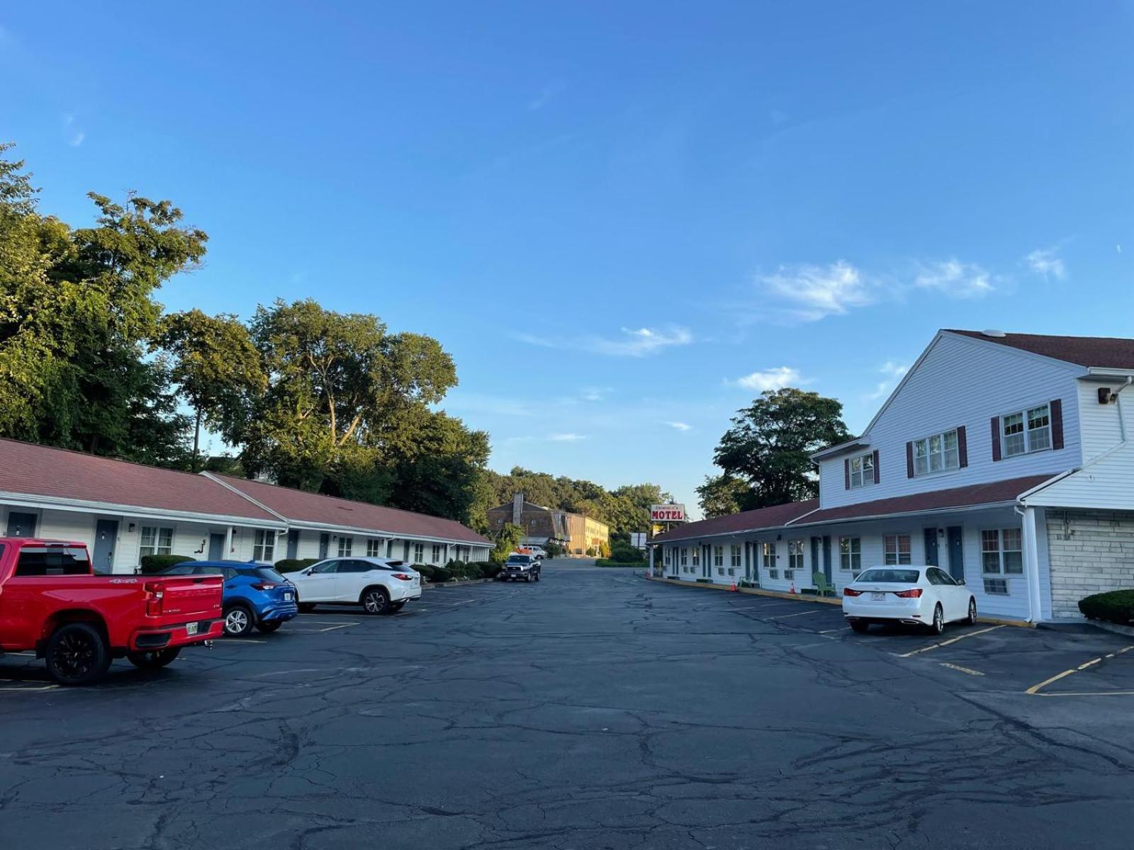 Chisholm'S Motor Inn ソーガス エクステリア 写真