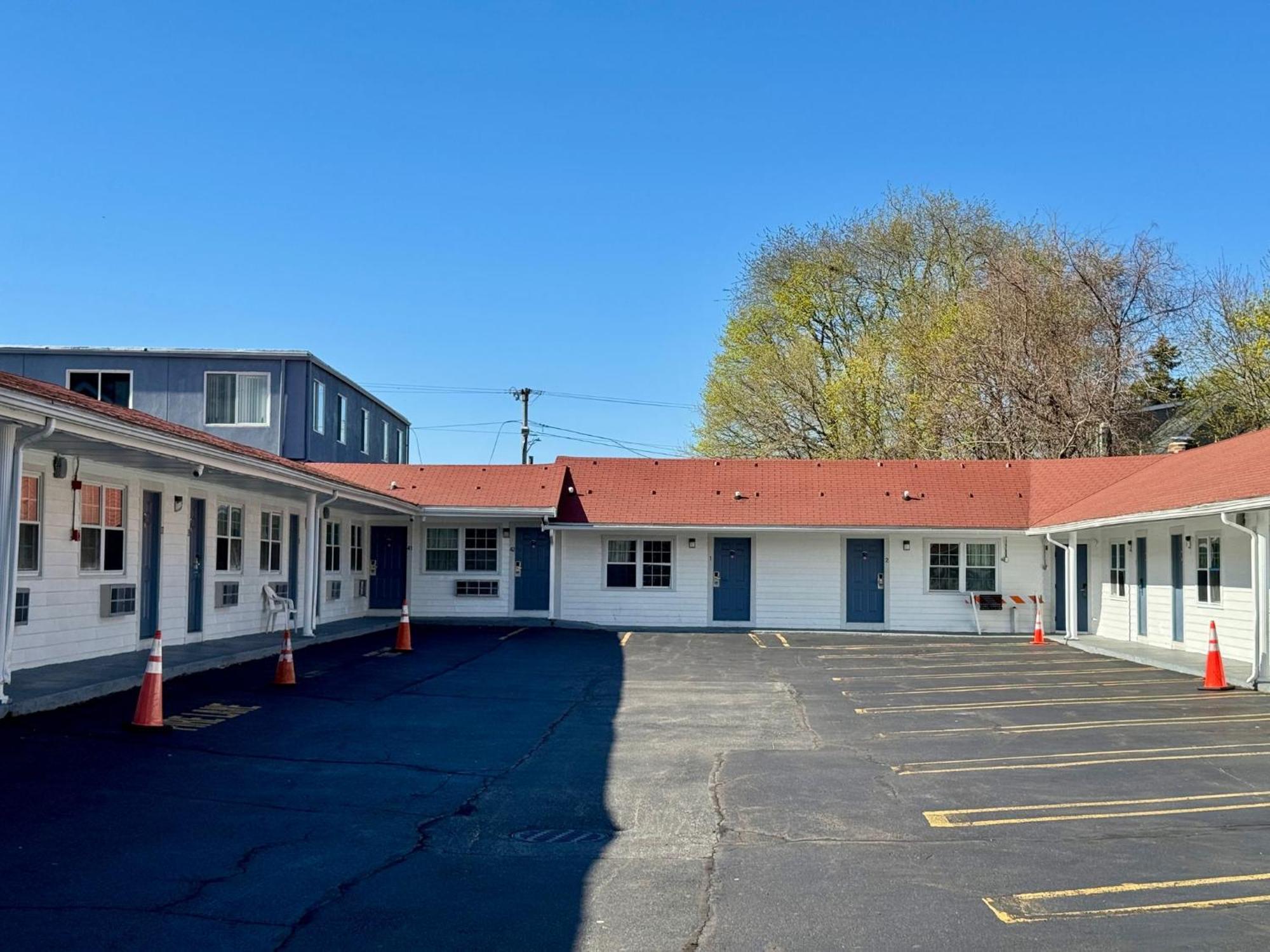 Chisholm'S Motor Inn ソーガス エクステリア 写真